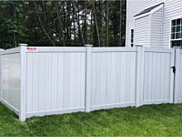 <b>Ash Gray Vinyl Privacy Fence with Single Walk Gate</b>